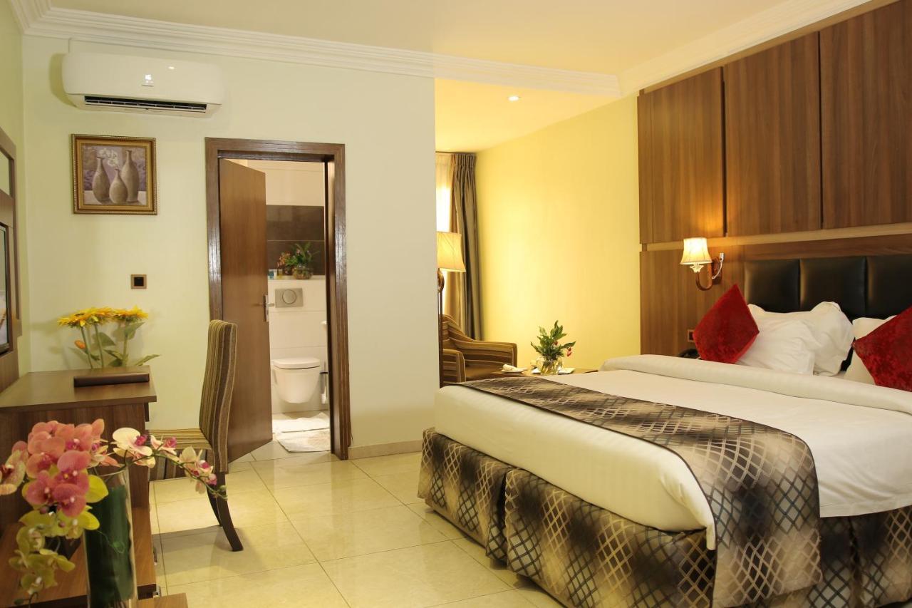 Grand Pela Hotel & Suites Abuja Eksteriør billede