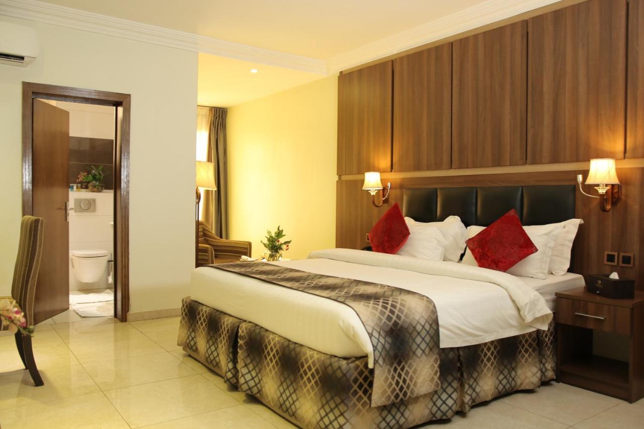 Grand Pela Hotel & Suites Abuja Eksteriør billede