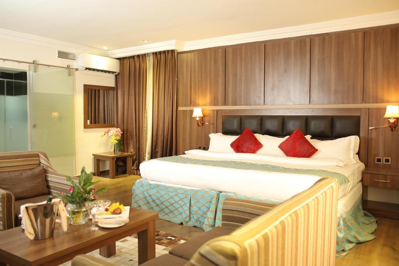 Grand Pela Hotel & Suites Abuja Eksteriør billede