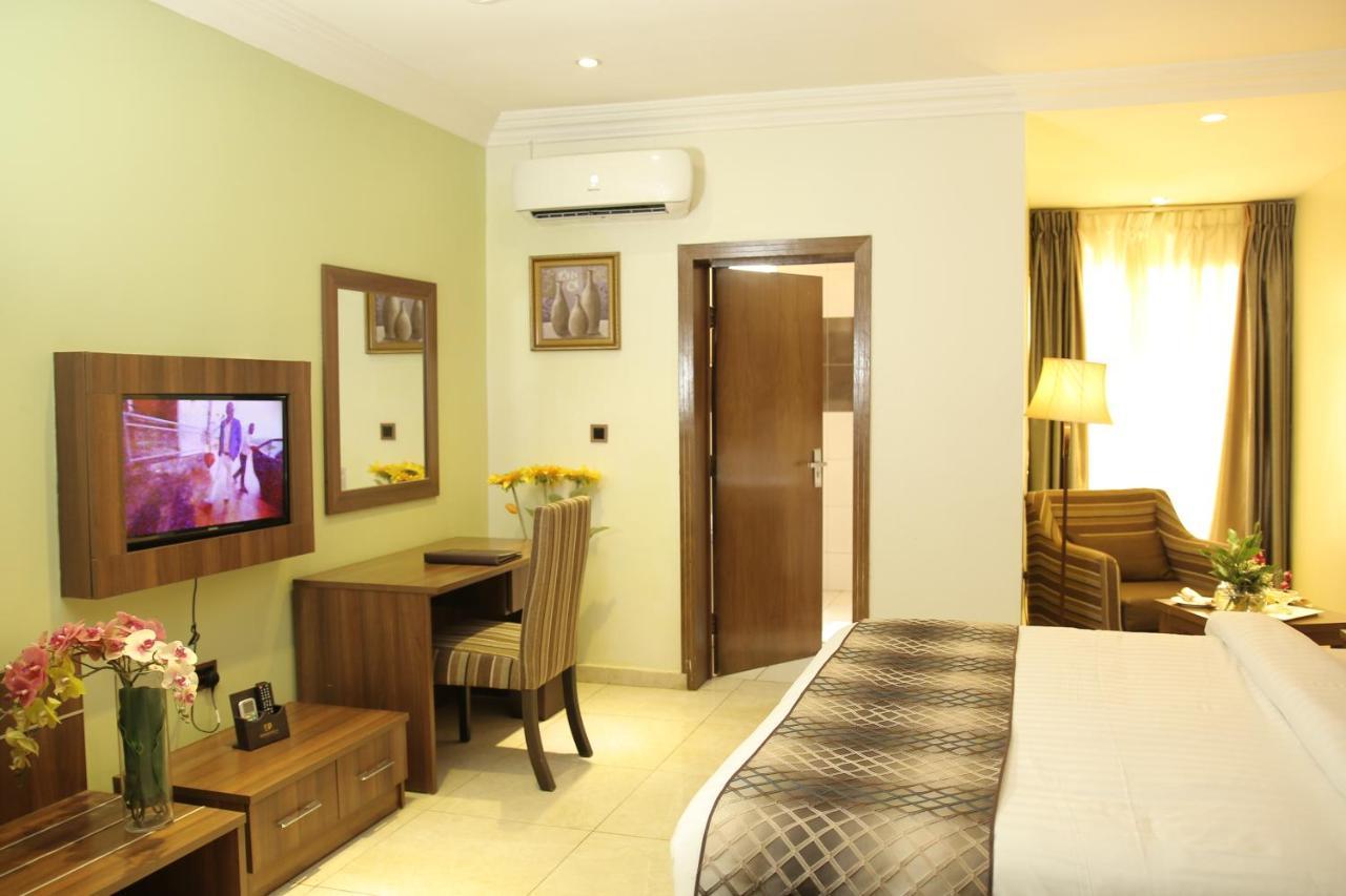 Grand Pela Hotel & Suites Abuja Eksteriør billede