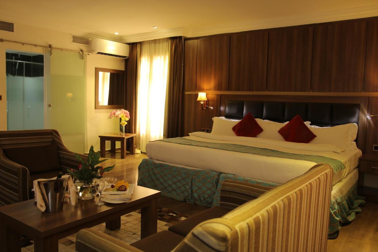 Grand Pela Hotel & Suites Abuja Eksteriør billede