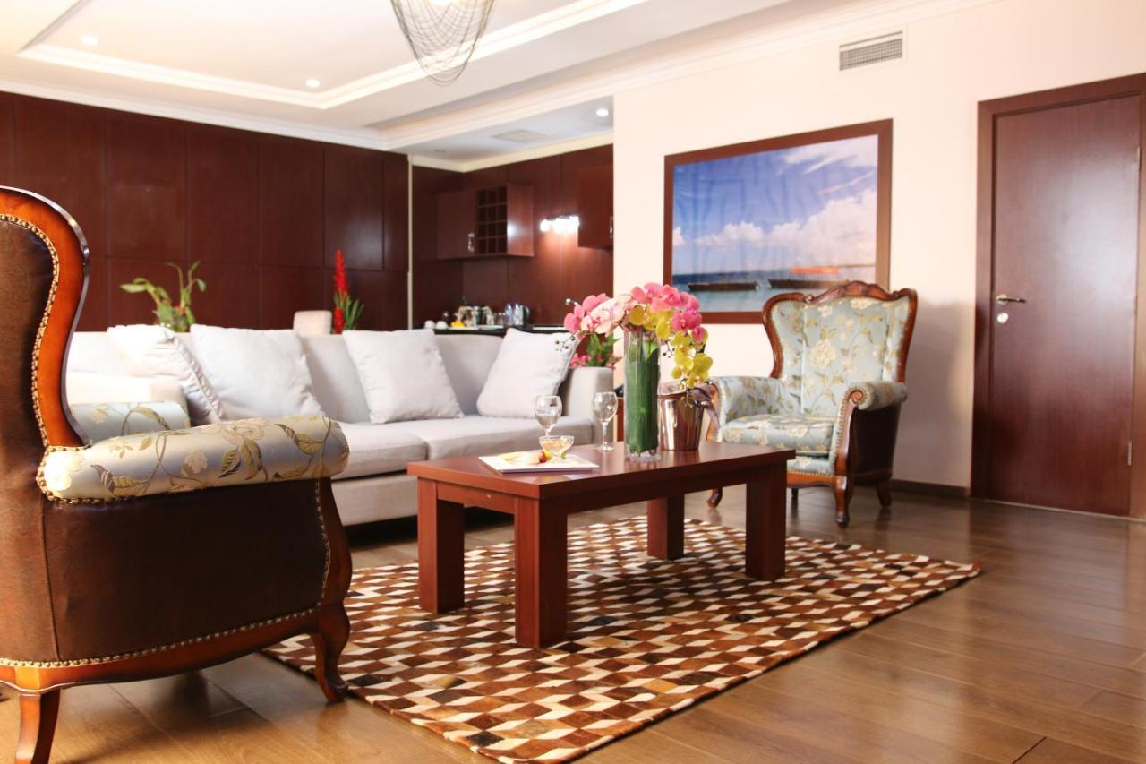 Grand Pela Hotel & Suites Abuja Eksteriør billede