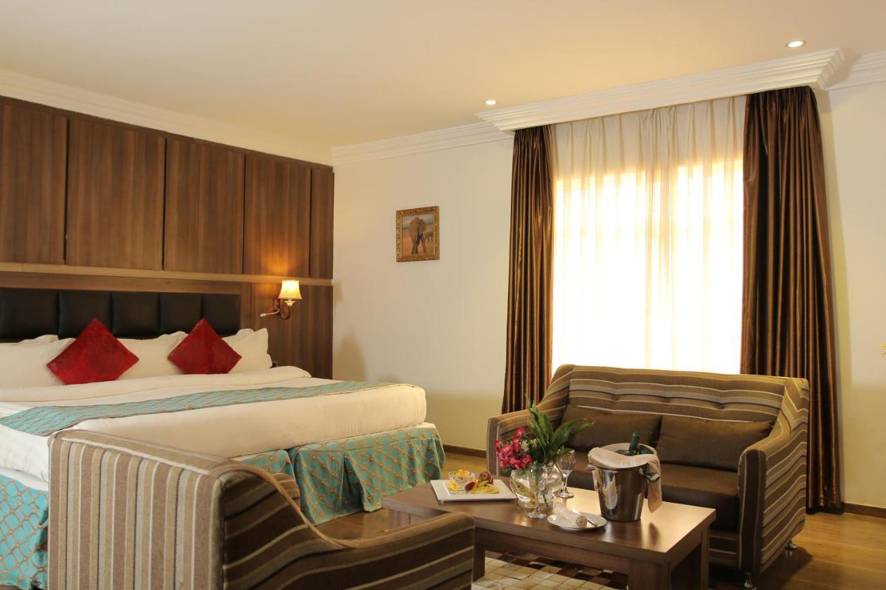 Grand Pela Hotel & Suites Abuja Eksteriør billede