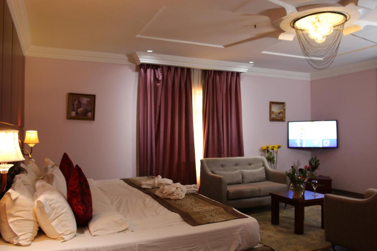 Grand Pela Hotel & Suites Abuja Eksteriør billede