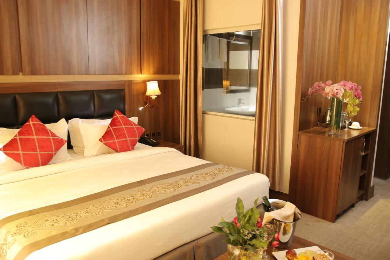 Grand Pela Hotel & Suites Abuja Eksteriør billede